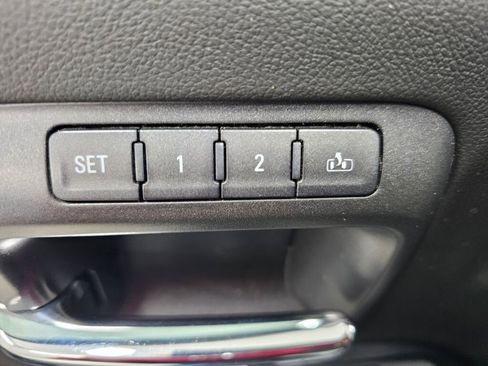 Used 2018 Chevrolet Silverado 1500 LTZ w/ Sport Package image 28