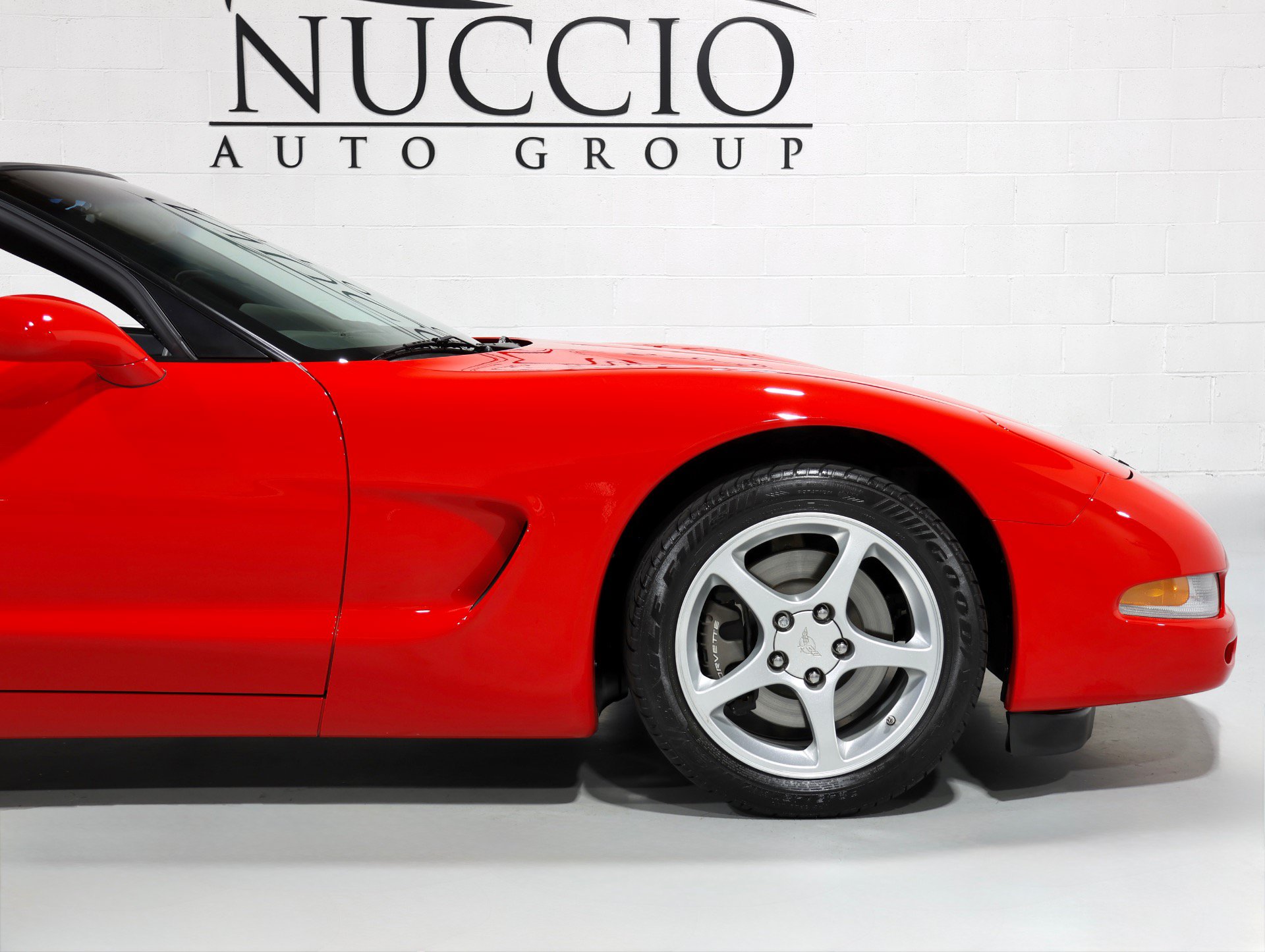 Used 2004 Chevrolet Corvette Convertible w/ Preferred Equipment Group RWD image 50
