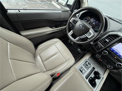 Used 2021 Ford Expedition Max XLT AWD/4WD image 11
