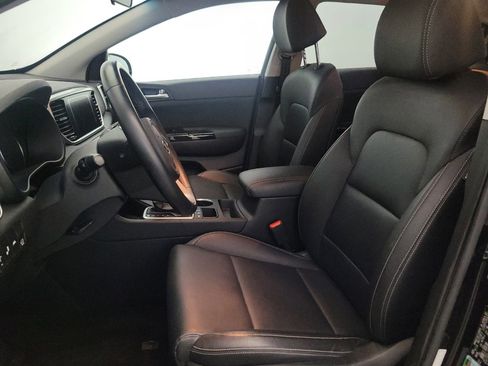 Used 2020 Kia Sportage EX image 17