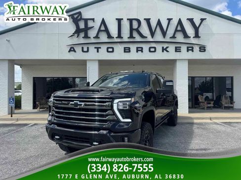 Used 2024 Chevrolet Silverado 2500 High Country w/ Midnight Edition AWD/4WD image 1