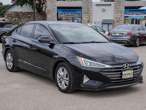 Used 2020 Hyundai Elantra SEL FWD image 3