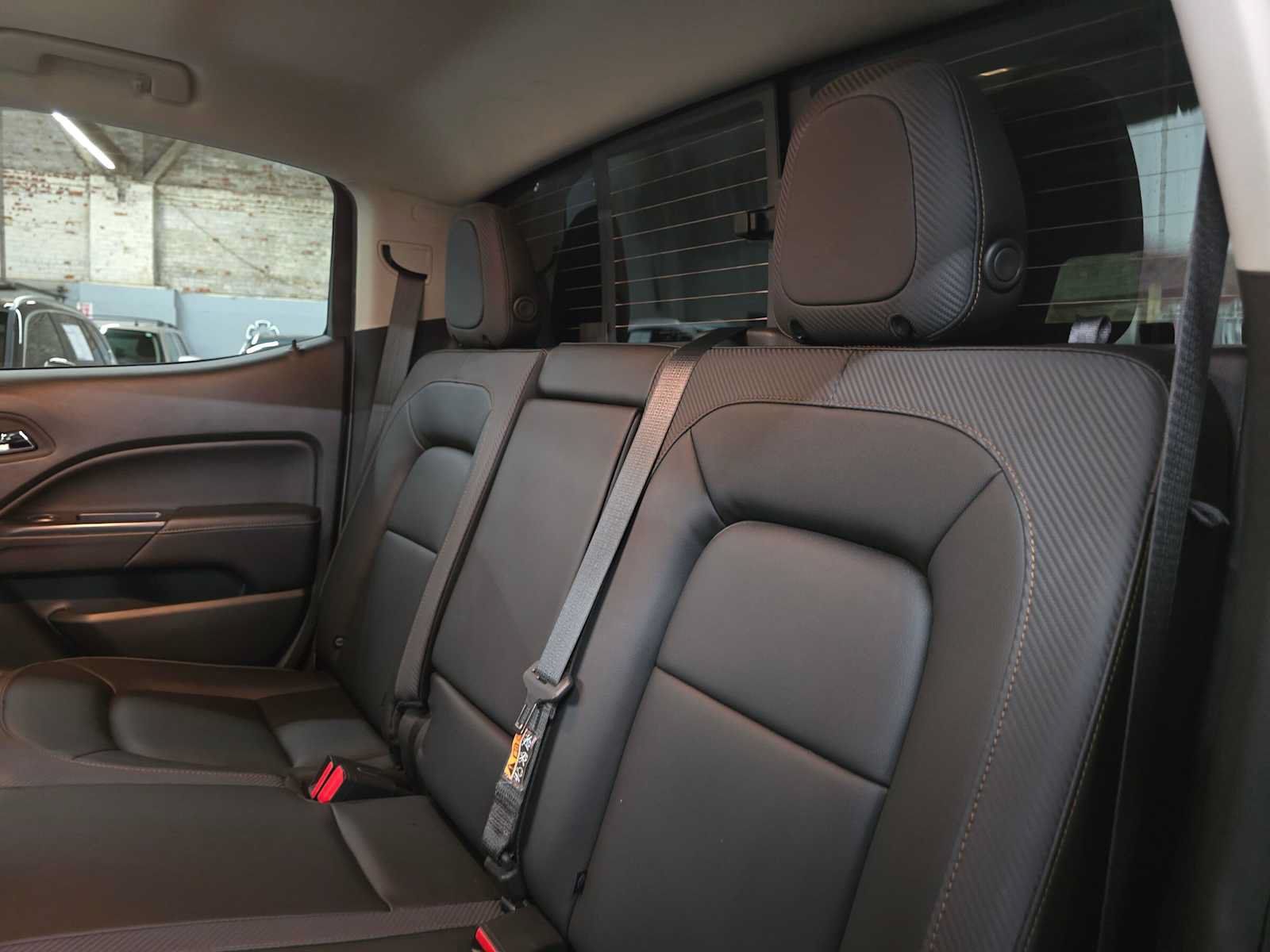 Used 2022 GMC Canyon AT4 w/ Trailering Package AWD/4WD image 16