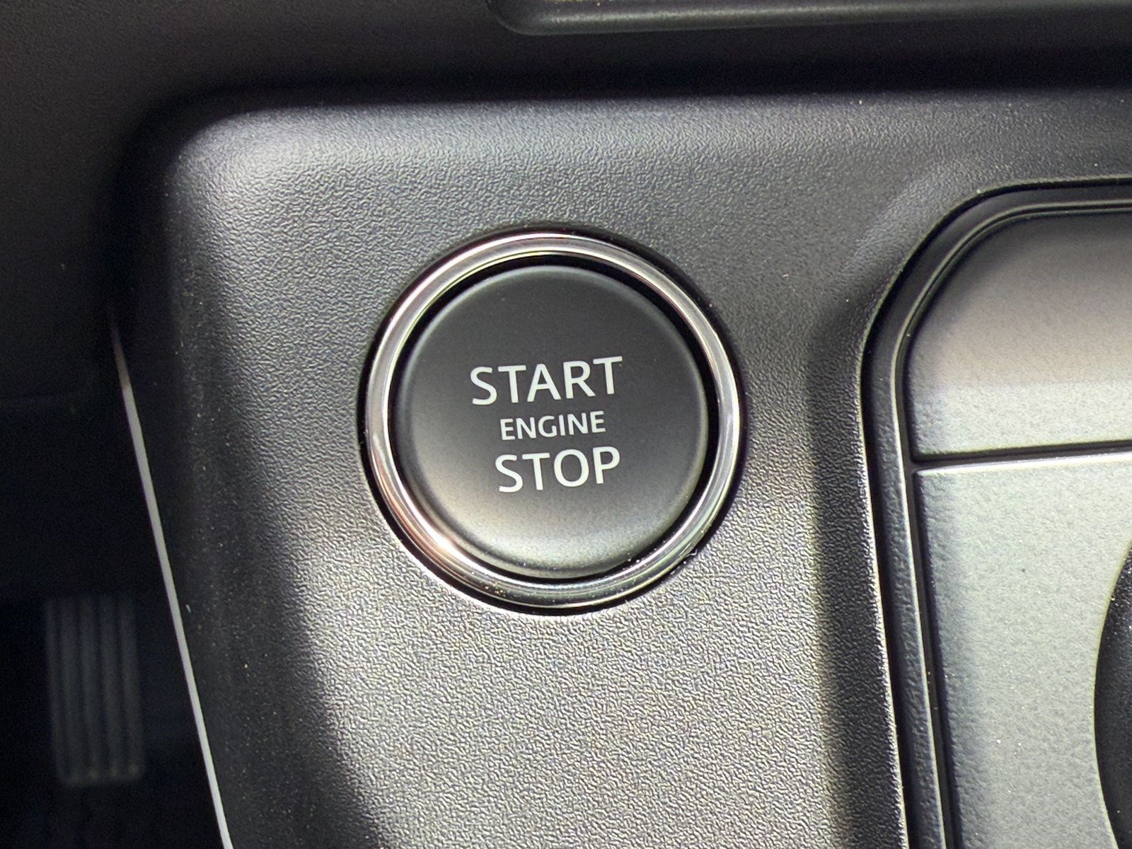 New 2026 Land Rover Defender 110 S AWD/4WD image 16