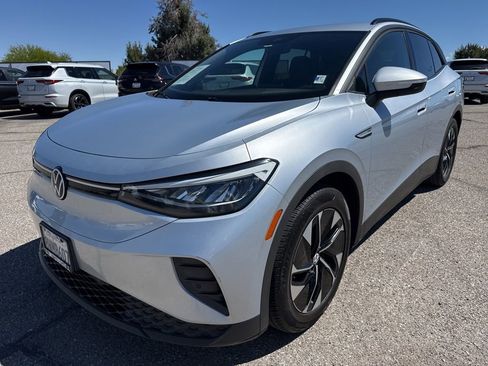 Used 2021 Volkswagen ID.4 Pro image 3