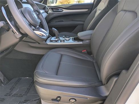 New 2025 Alfa Romeo Stelvio Sprint w/ Convenience Package image 9
