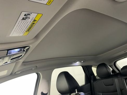Certified 2024 Hyundai Tucson Limited AWD/4WD image 14