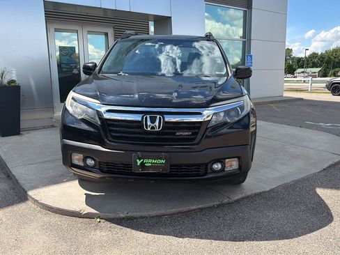 Used 2017 Honda Ridgeline Sport image 2