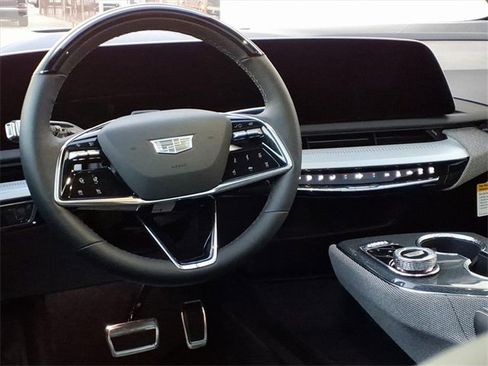 New 2026 Cadillac Optiq Sport 2 image 5