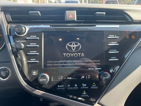 Used 2019 Toyota Camry XSE image 22