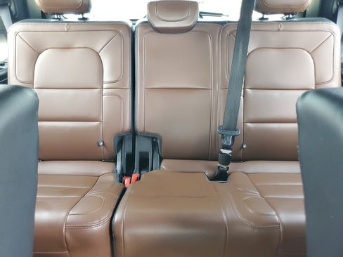 Used 2023 Lincoln Navigator Reserve AWD/4WD image 20