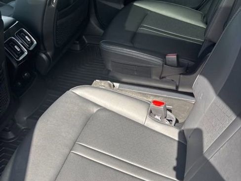 Used 2023 Kia Sorento SX image 31