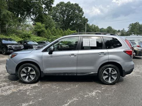 Used 2017 Subaru Forester 2.5i Premium w/ All-Weather Package AWD/4WD image 2
