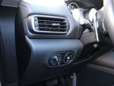 Used 2021 Maserati Levante S AWD/4WD image 41