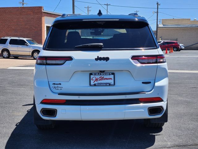 Used 2024 Jeep Grand Cherokee L Summit w/ Advanced Protech Group IV AWD/4WD image 4