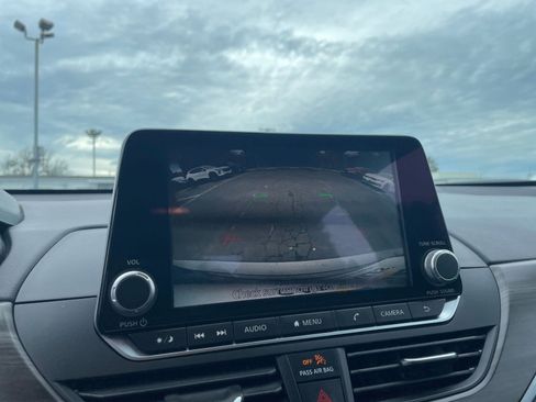 Used 2025 Nissan Altima 2.5 SV image 20