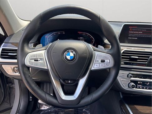 Used 2022 BMW 740i xDrive w/ Premium Package AWD/4WD image 30