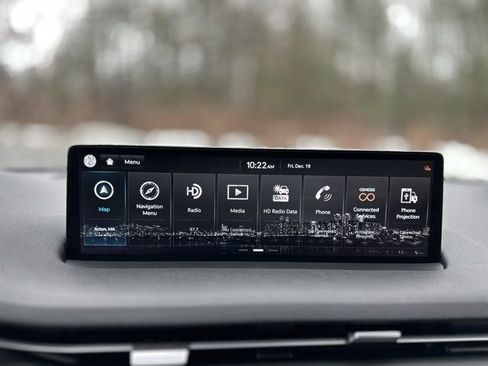 Used 2025 Genesis GV70 2.5T image 13