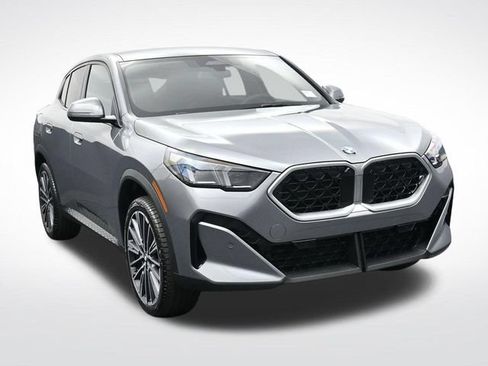 New 2026 BMW X2 xDrive28i w/ Technology Package AWD/4WD image 11