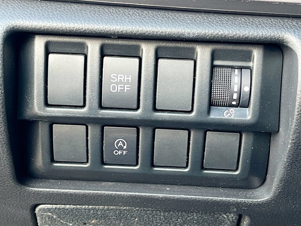 Used 2024 Subaru Forester Premium AWD/4WD image 10