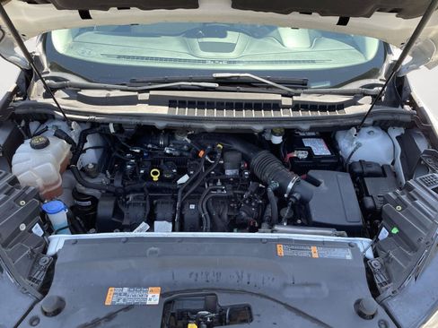Used 2019 Ford Edge Titanium w/ Equipment Group 301A AWD/4WD image 19