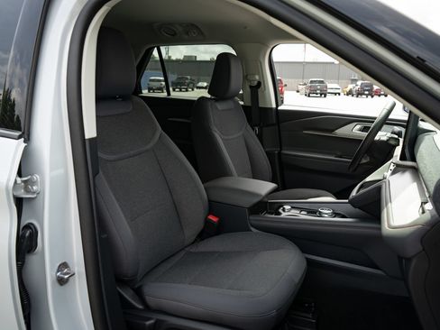 New 2026 Ford Explorer Active RWD image 23