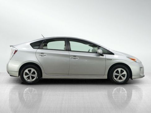 Used 2014 Toyota Prius Two image 6