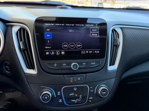 Used 2023 Chevrolet Malibu LS image 10