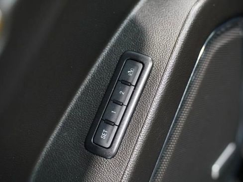 Used 2017 GMC Yukon XL Denali AWD/4WD image 16