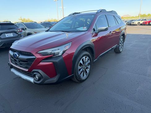 Used 2024 Subaru Outback Touring AWD/4WD image 3