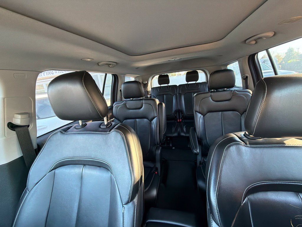 Used 2021 Jeep Grand Cherokee L Limited AWD/4WD image 18