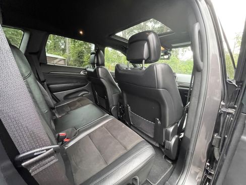 Used 2019 Jeep Grand Cherokee Altitude AWD/4WD image 48