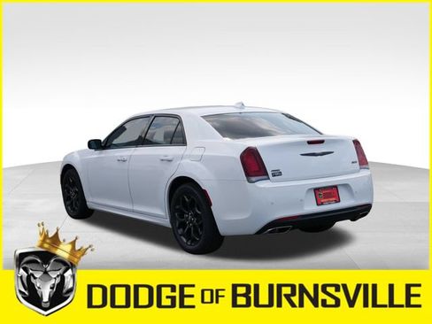 Used 2021 Chrysler 300 Touring L AWD/4WD image 7
