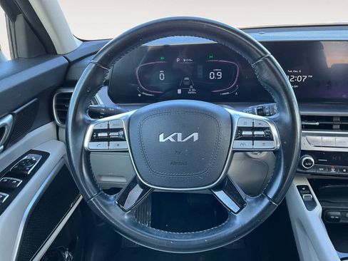 Used 2024 Kia Telluride S w/ S Sunroof Package image 12