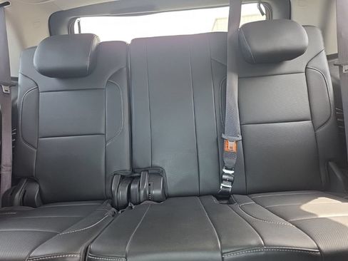 Used 2019 Chevrolet Tahoe Premier AWD/4WD image 12