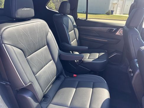 Certified 2025 Buick Enclave Avenir w/ Super Cruise Package image 39