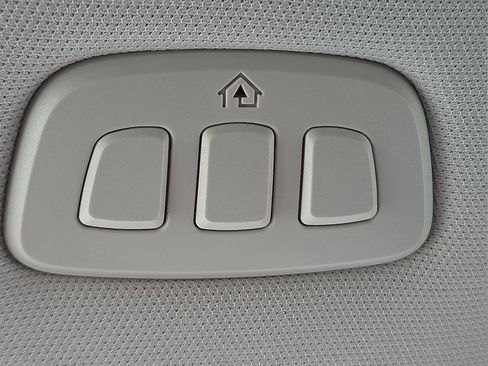 New 2026 Lincoln Nautilus Reserve image 21