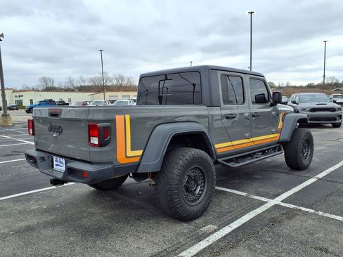 Used 2020 Jeep Gladiator Sport image 7