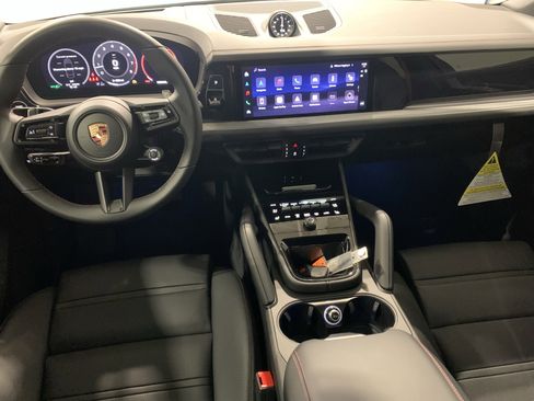 New 2026 Porsche Cayenne Coupe image 12