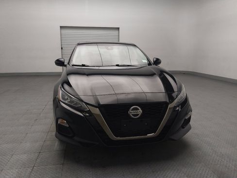 Used 2022 Nissan Altima 2.0 SR FWD image 14