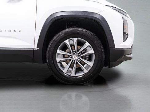 Used 2025 Chevrolet Equinox LT image 7