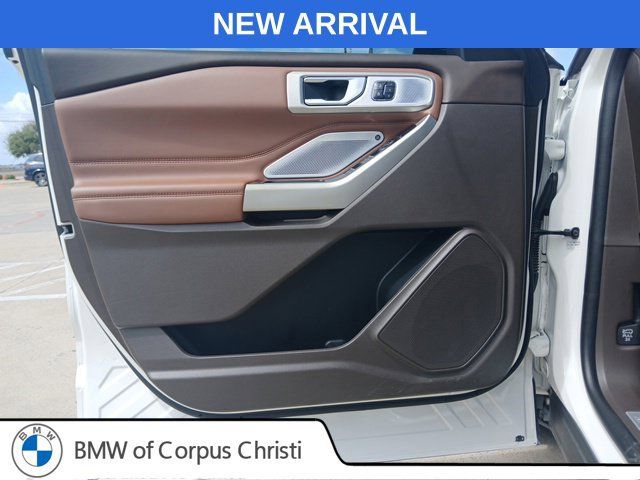 Used 2023 Ford Explorer King Ranch w/ Technology Package RWD image 17