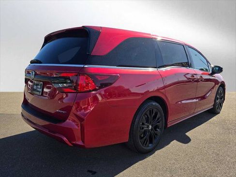 Used 2025 Honda Odyssey Sport-L image 3