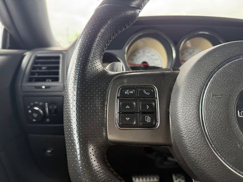 Used 2014 Dodge Challenger R/T RWD image 17