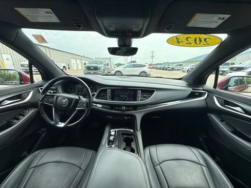 Used 2024 Buick Enclave Premium AWD/4WD image 22