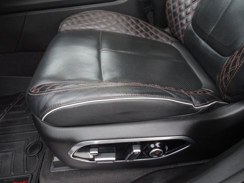 Used 2021 Jeep Grand Cherokee L Summit AWD/4WD image 14