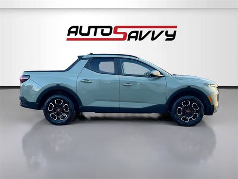 Used 2022 Hyundai Santa Cruz Limited image 8