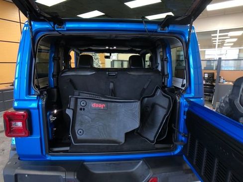 Used 2022 Jeep Wrangler Rubicon w/ Steel Bumper Group image 22