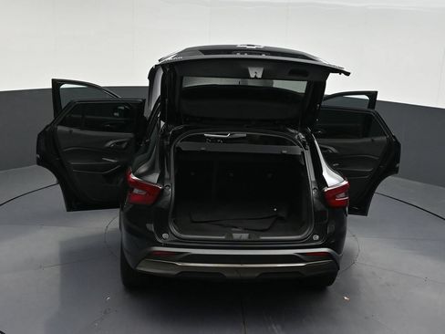 Used 2025 Chevrolet Trax ACTIV w/ Driver Confidence Package FWD image 35