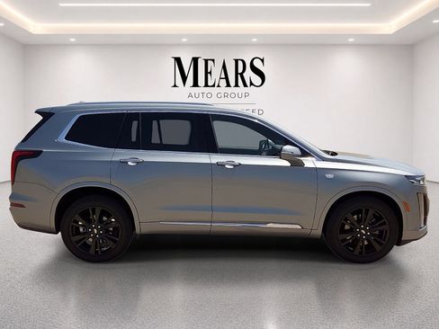 Used 2023 Cadillac XT6 Premium Luxury AWD/4WD image 6